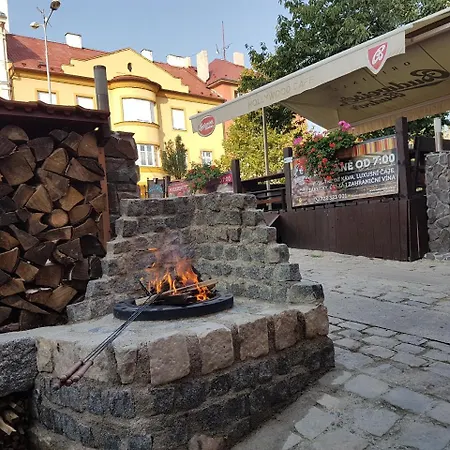 Pasaz Trend 招待所 霍穆托夫