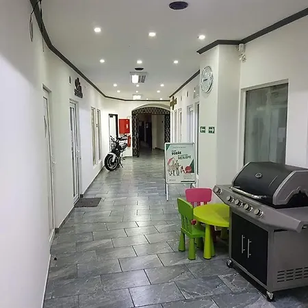 Guest house Pasaz Trend 3*