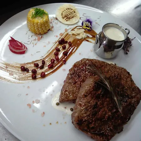 Pasaz Trend 3* Хомутов