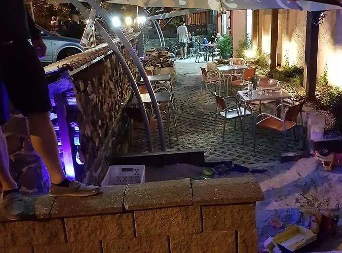 Pasaz Trend 招待所 霍穆托夫