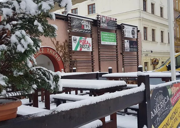 Pasaz Trend 招待所 霍穆托夫